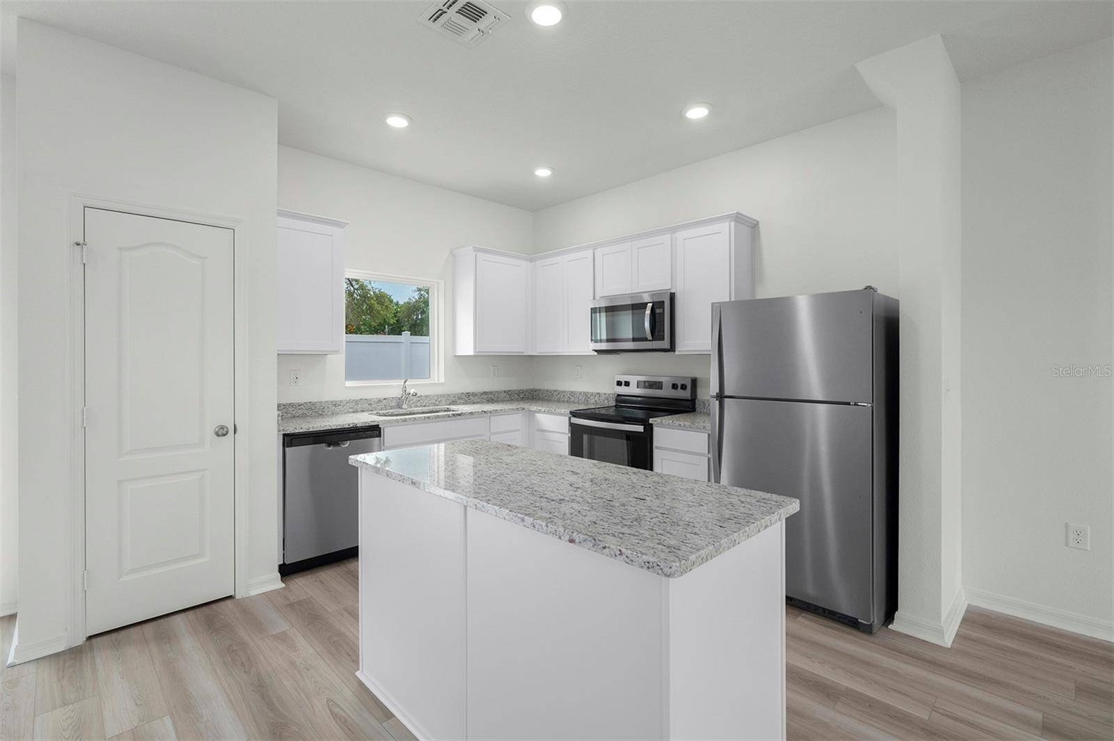 13450 LEAPING WATER WAY, Astatula, FL 34705
