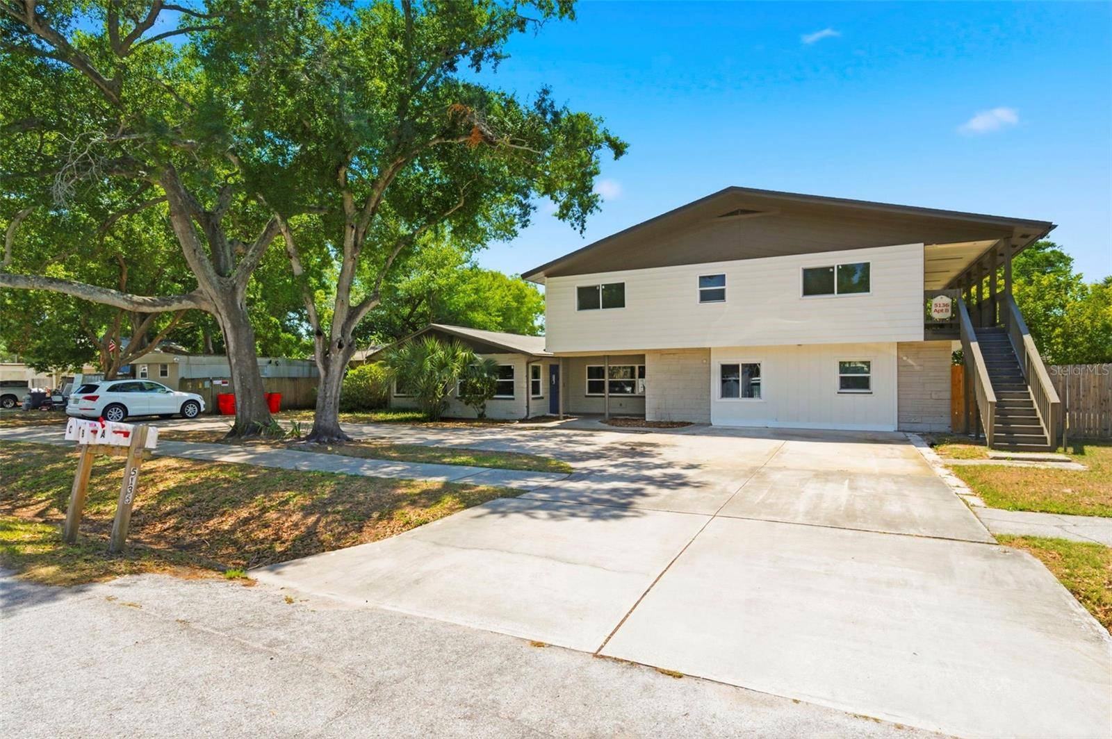 5136 68TH ST N, St Petersburg, FL 33709