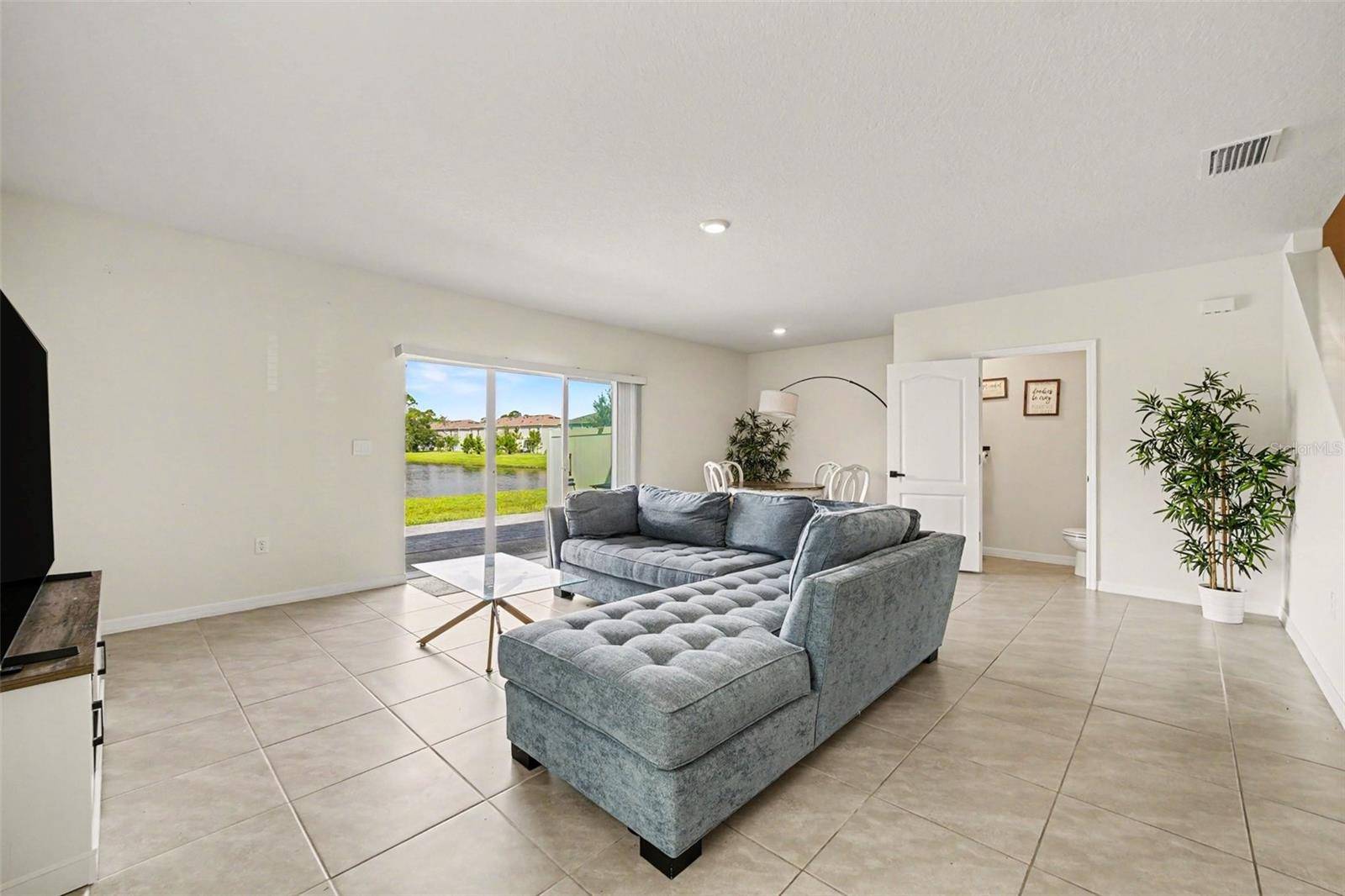 2126 GENTLE RAIN DR, Edgewater, FL 32141