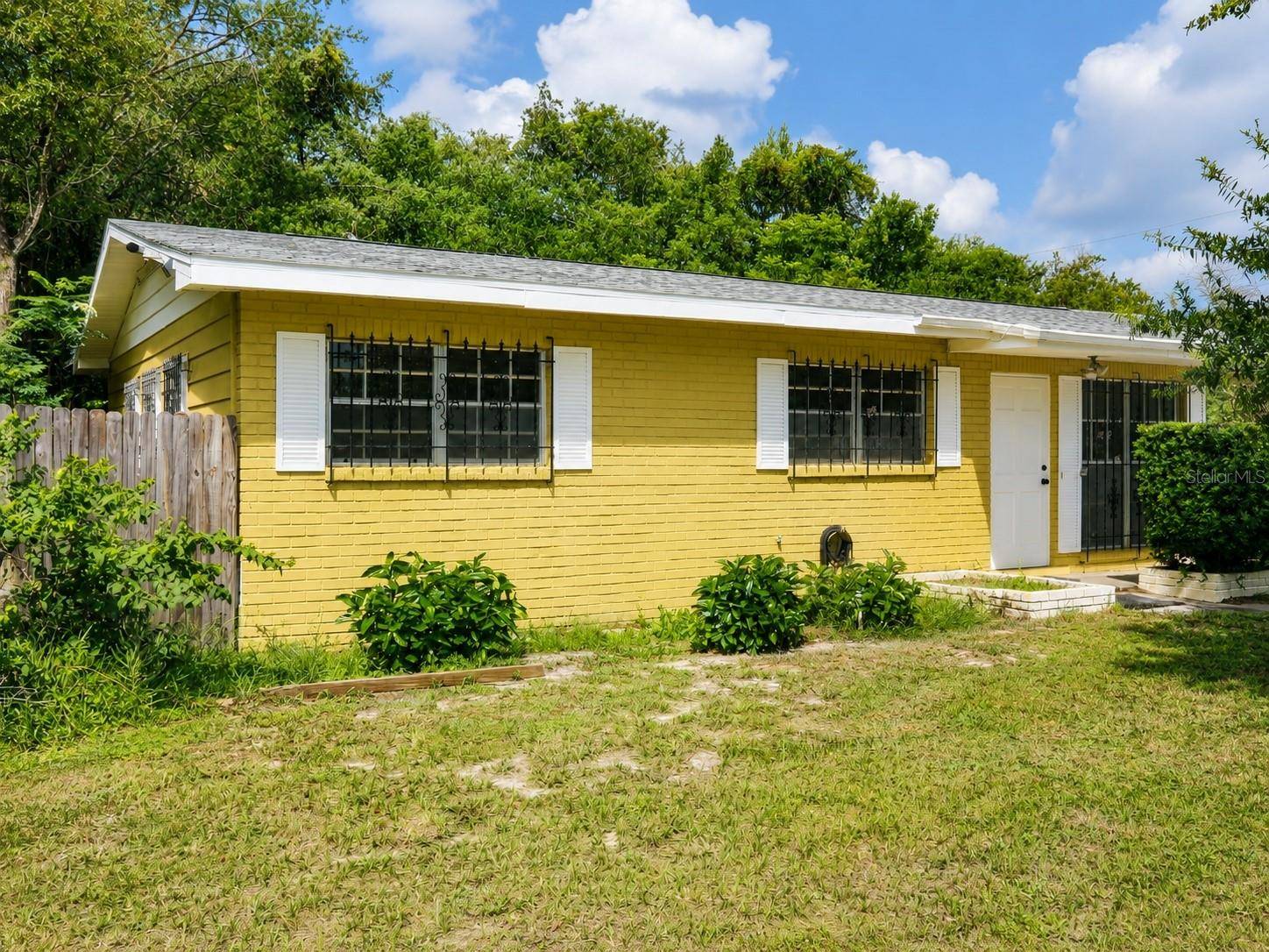 1522 TILSEN DR, Tampa, FL 33612