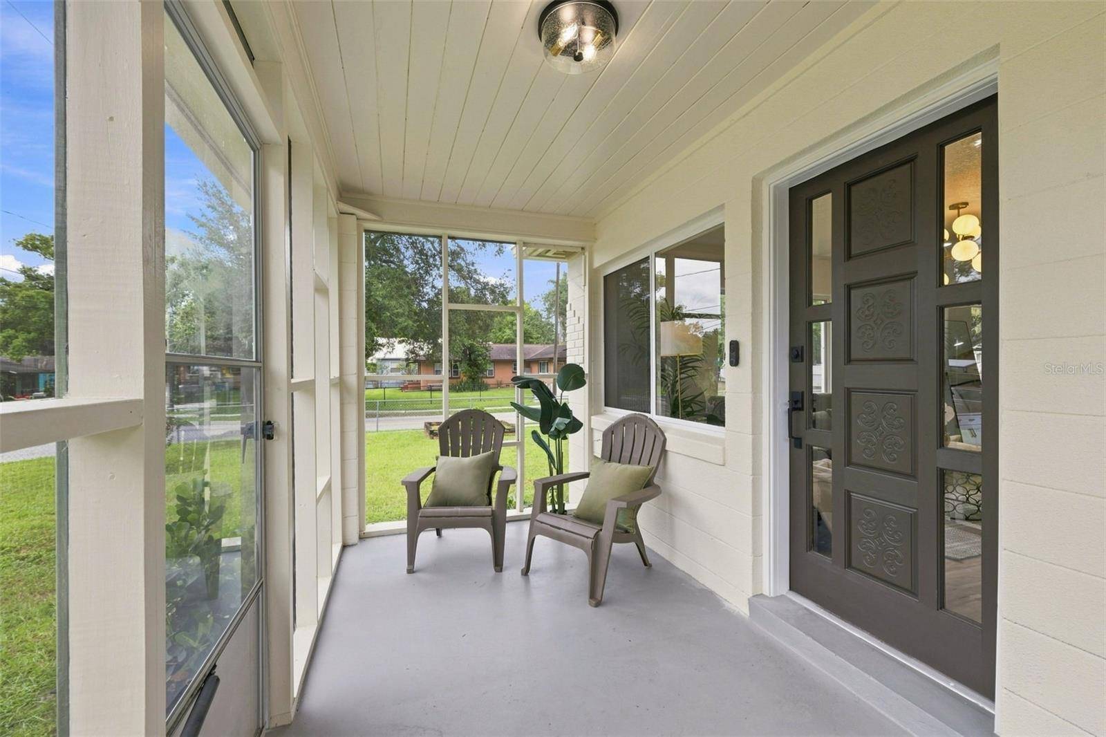 1825 E HANNA AVE, Tampa, FL 33610