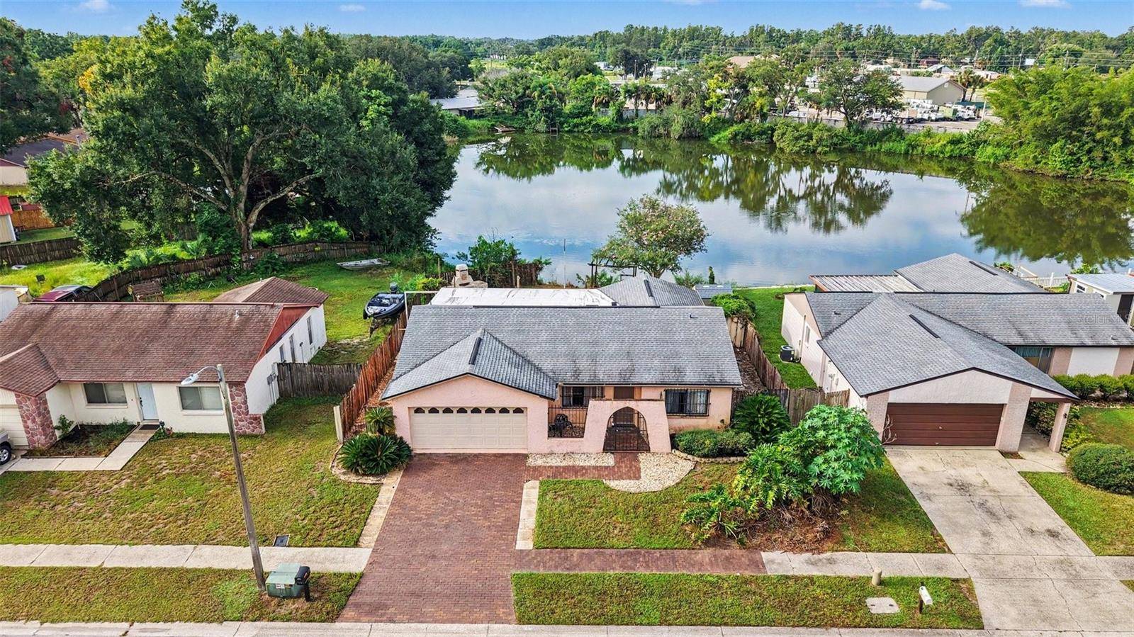 21502 NORTHWOOD DR, Lutz, FL 33549