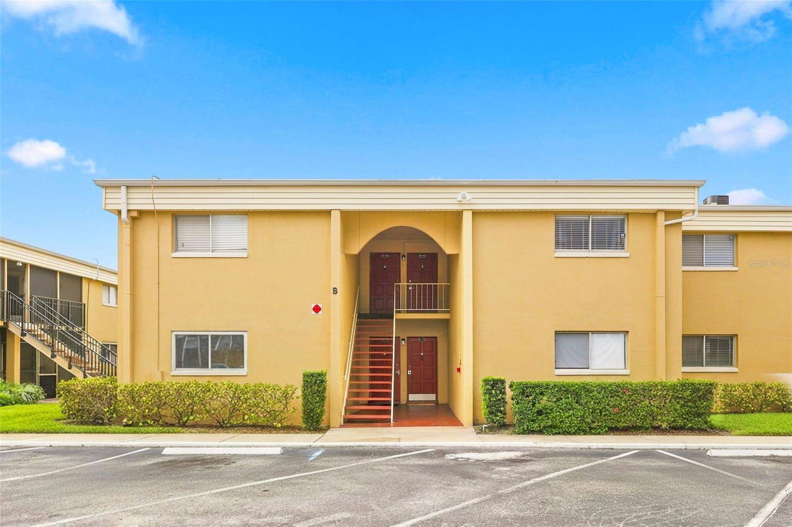 1000 LAKE OF THE WOODS BLVD #B202, Fern Park, FL 32730