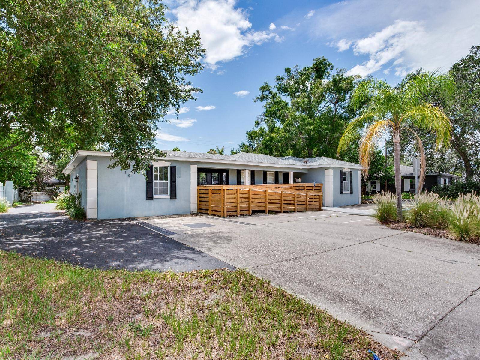 3710 W AZEELE ST, Tampa, FL 33609
