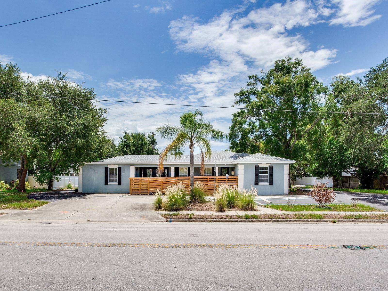 3710 W AZEELE ST, Tampa, FL 33609