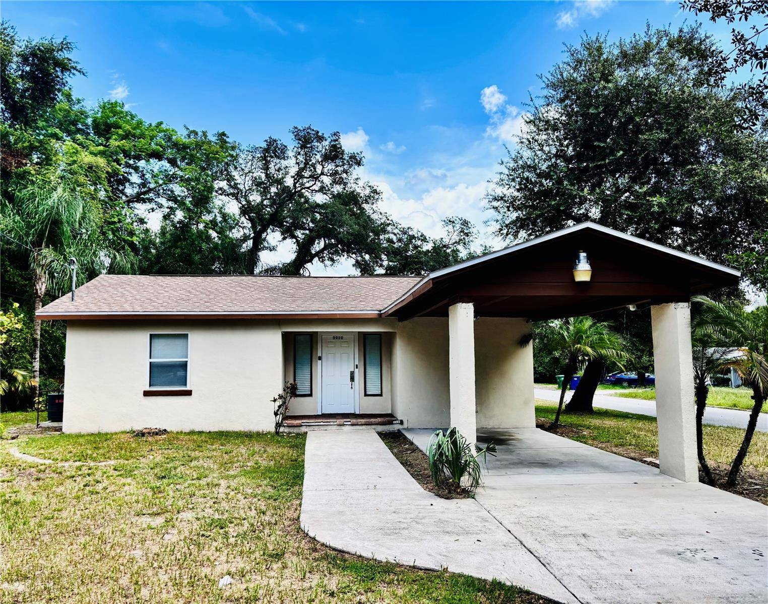 3910 E ELLICOTT ST, Tampa, FL 33610
