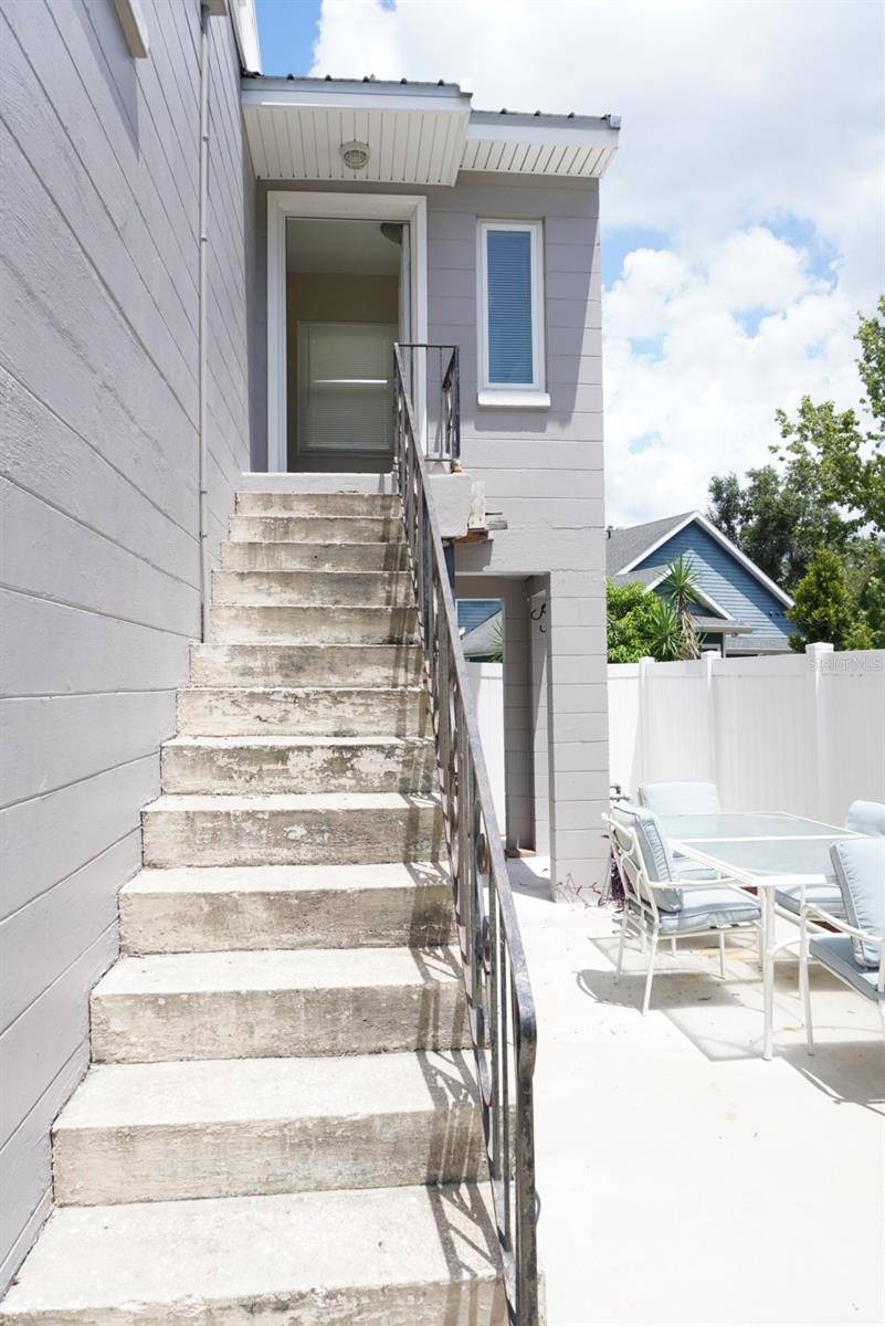 809 W PARK AVE #B, Tampa, FL 33602