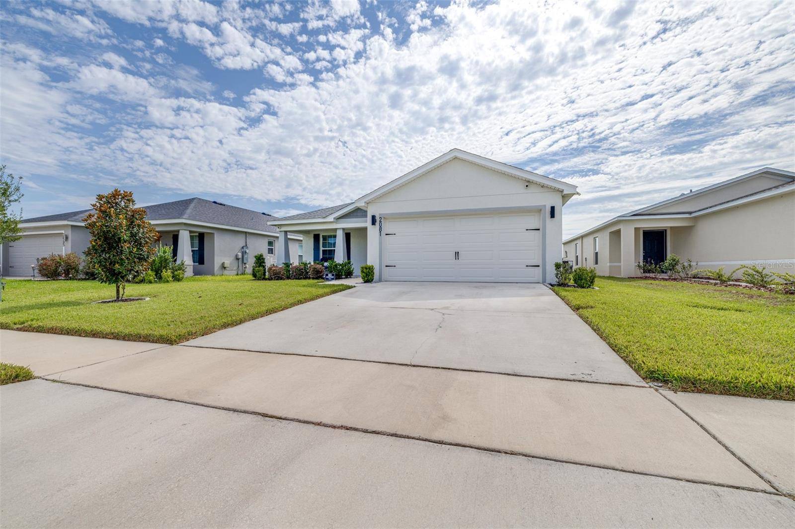 2081 GOLDEN BEAK DR, Eagle Lake, FL 33839
