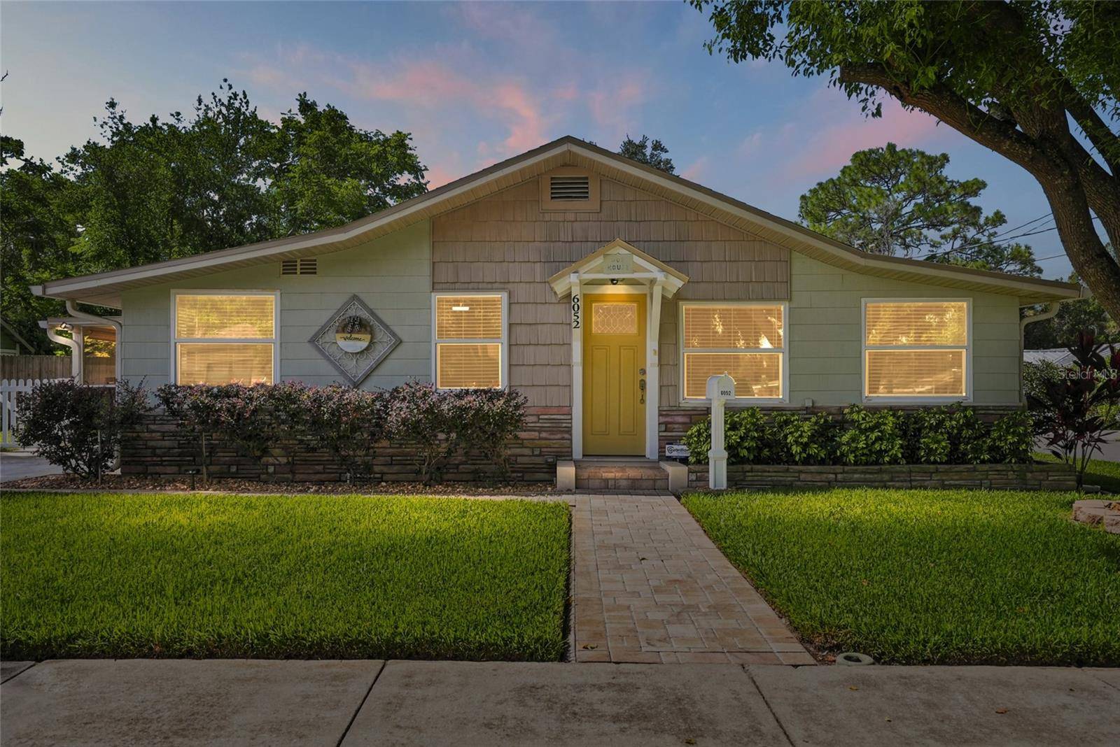 6052 NEBRASKA AVE, New Port Richey, FL 34653