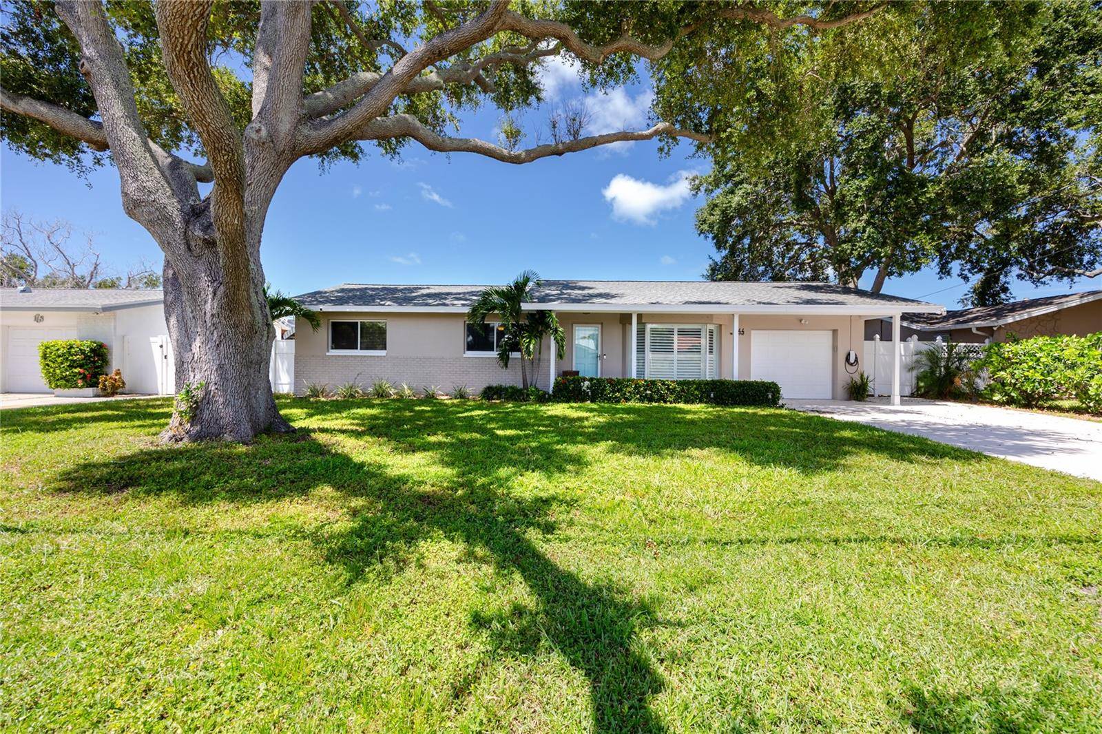 1744 HARBOR CIR E, Largo, FL 33770