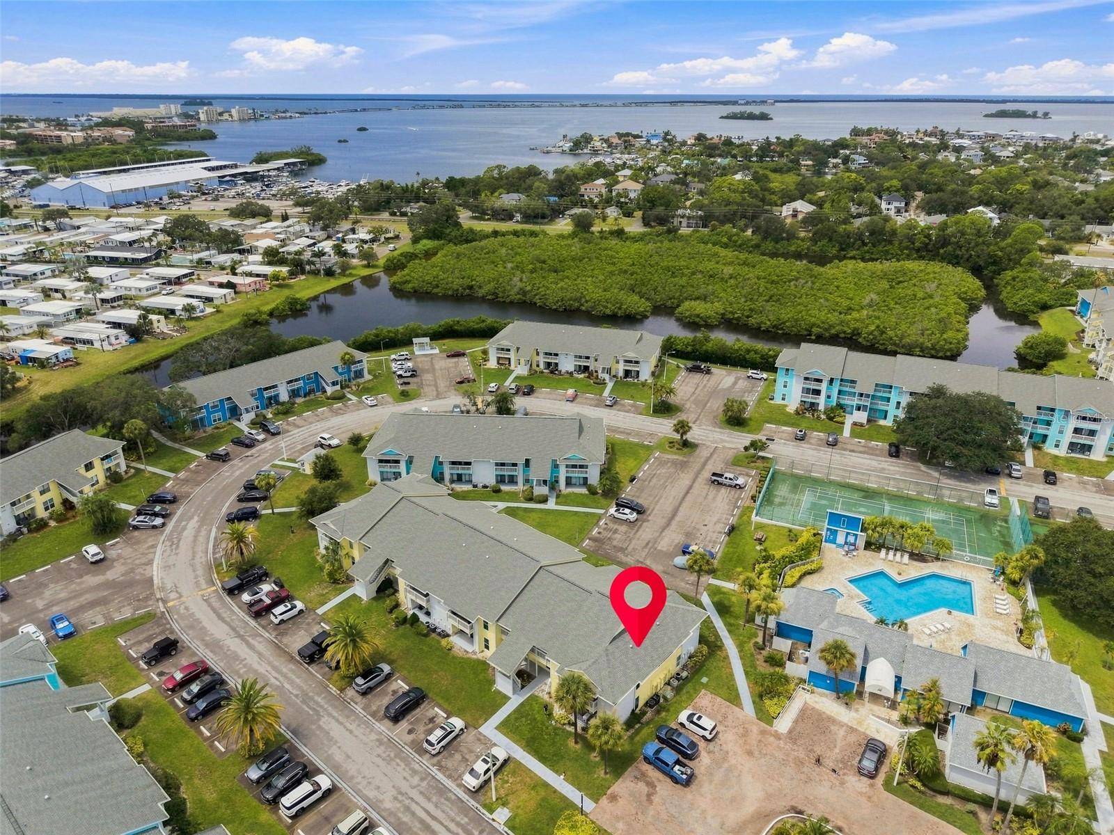 455 ALT 19 S #17, Palm Harbor, FL 34683