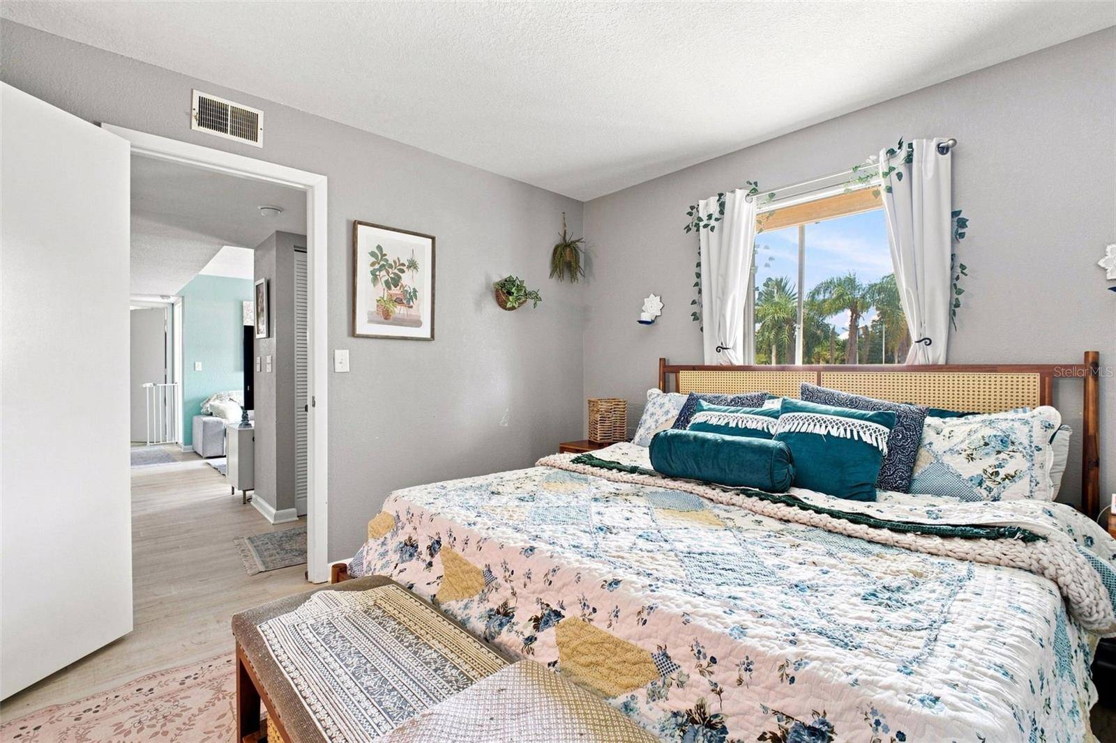 455 ALT 19 S #17, Palm Harbor, FL 34683