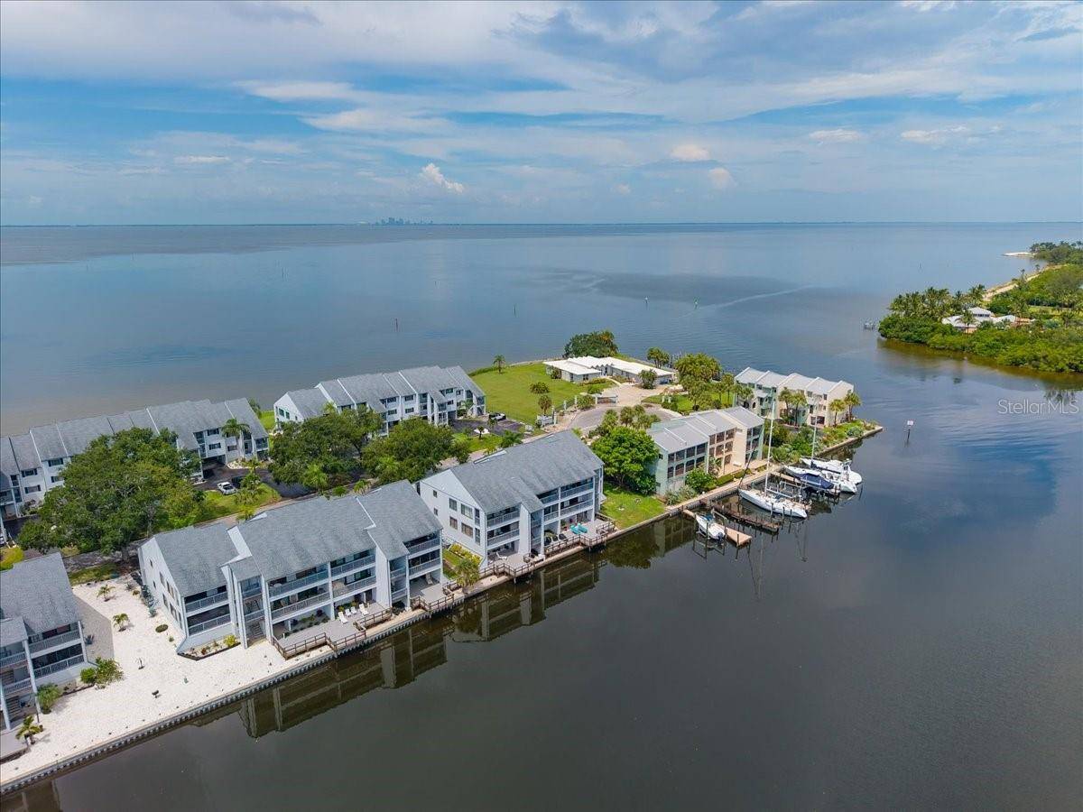 817 B BAHIA DEL SOL DR #40, Ruskin, FL 33570