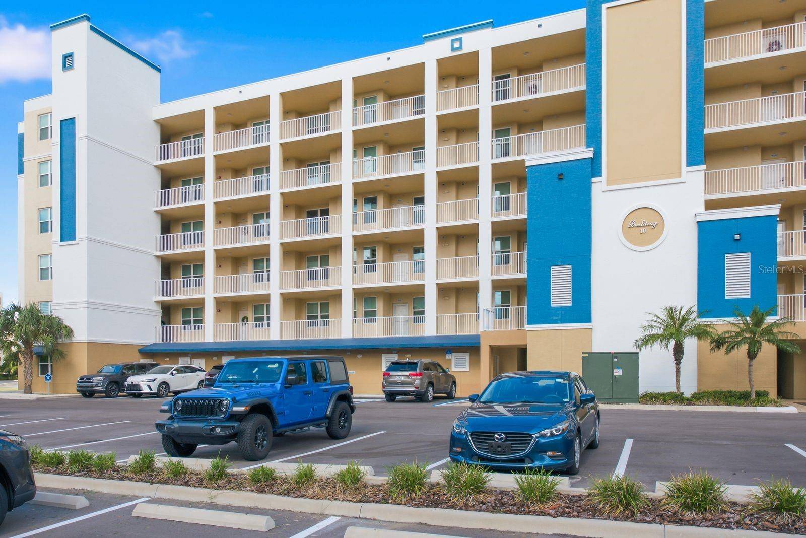 960 STARKEY RD #10304, Largo, FL 33771