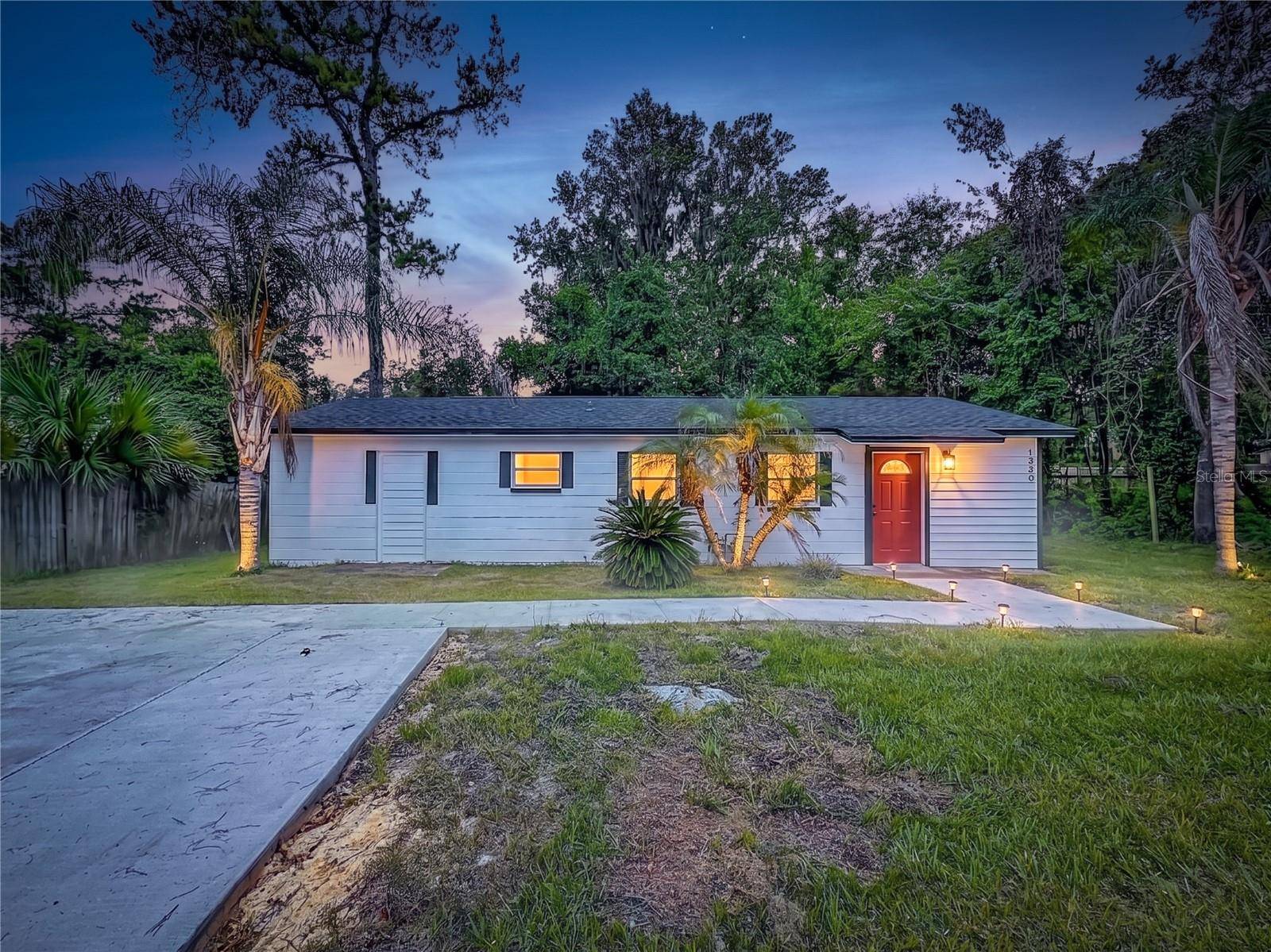 1320 NW 55TH ST, Gainesville, FL 32605