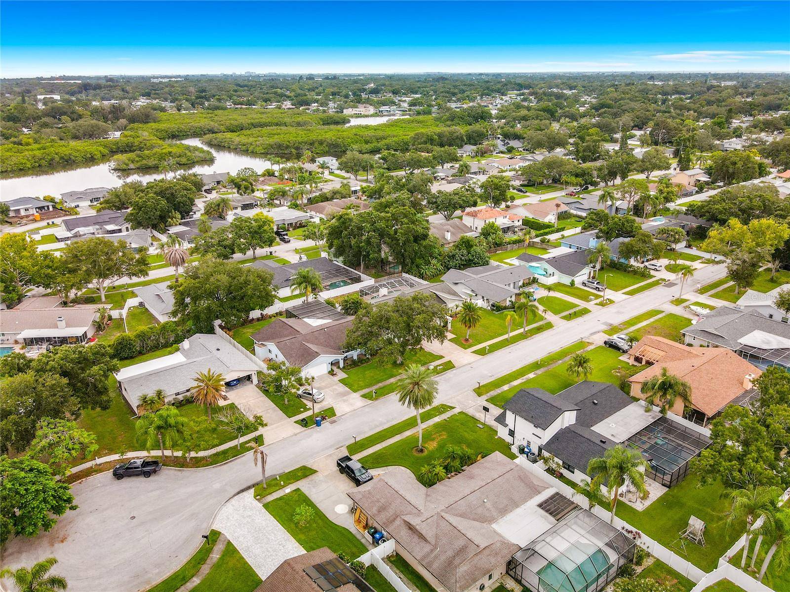 1855 DEL ROBLES TER, Clearwater, FL 33764