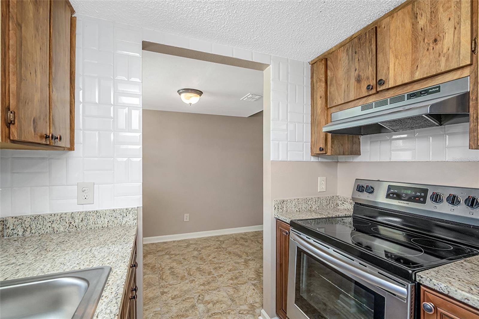 5521 BAY BLVD #104, Port Richey, FL 34668