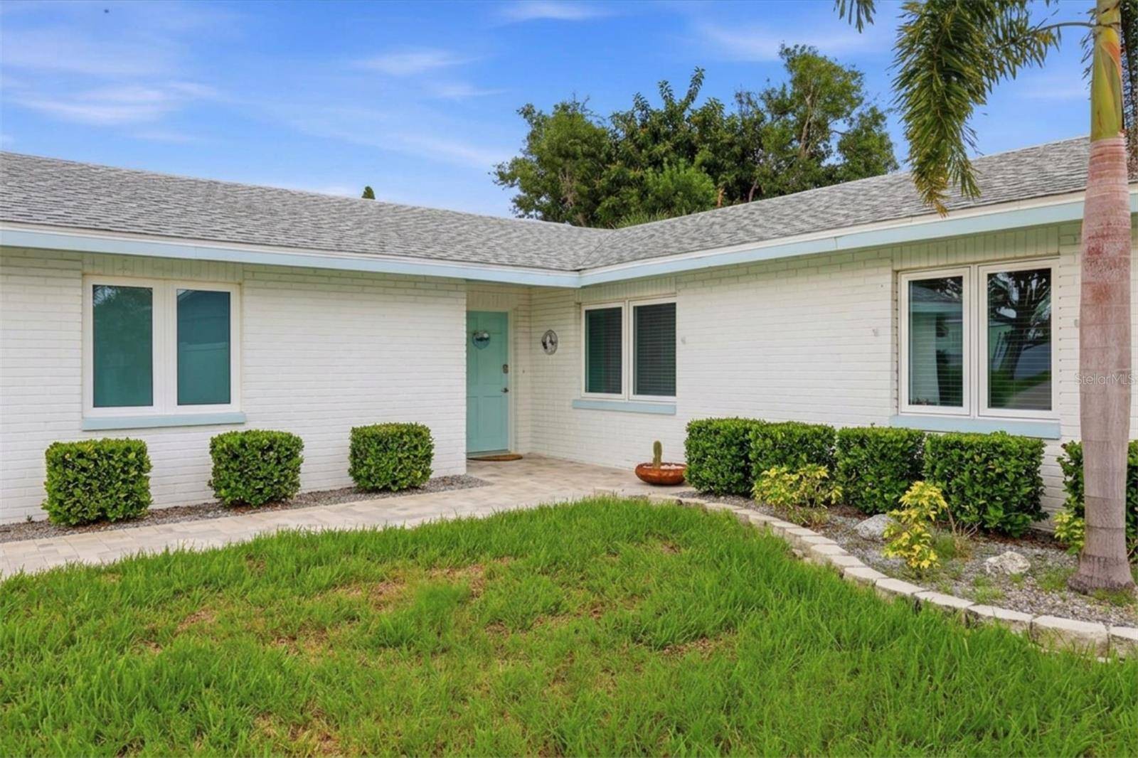6309 FLAMINGO DR, Apollo Beach, FL 33572