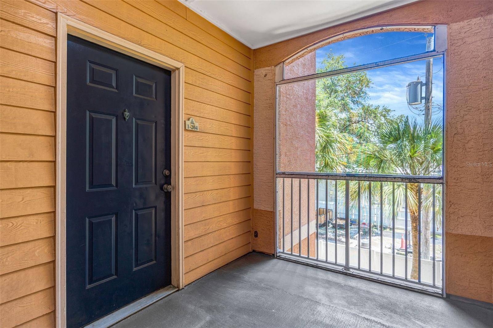 5000 CULBREATH KEY WAY #1-204, Tampa, FL 33611