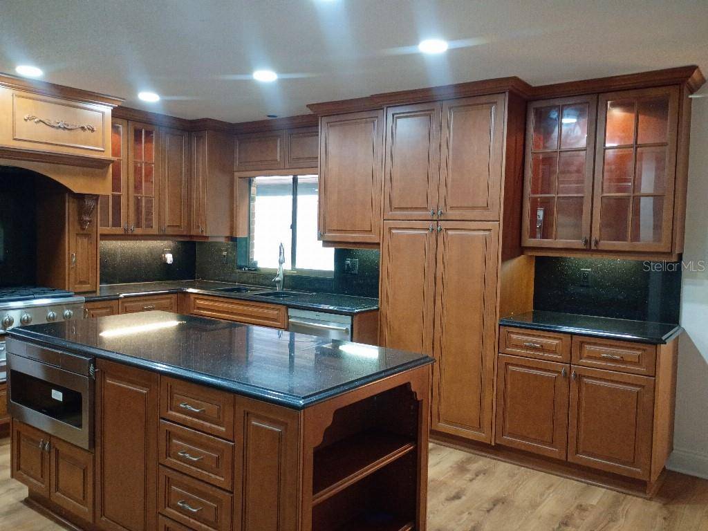 9302 W NORFOLK ST, Tampa, FL 33615