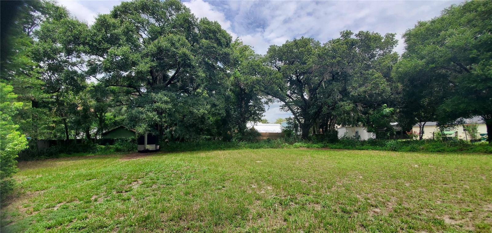 206 E PINE AVE, Mount Dora, FL 32757