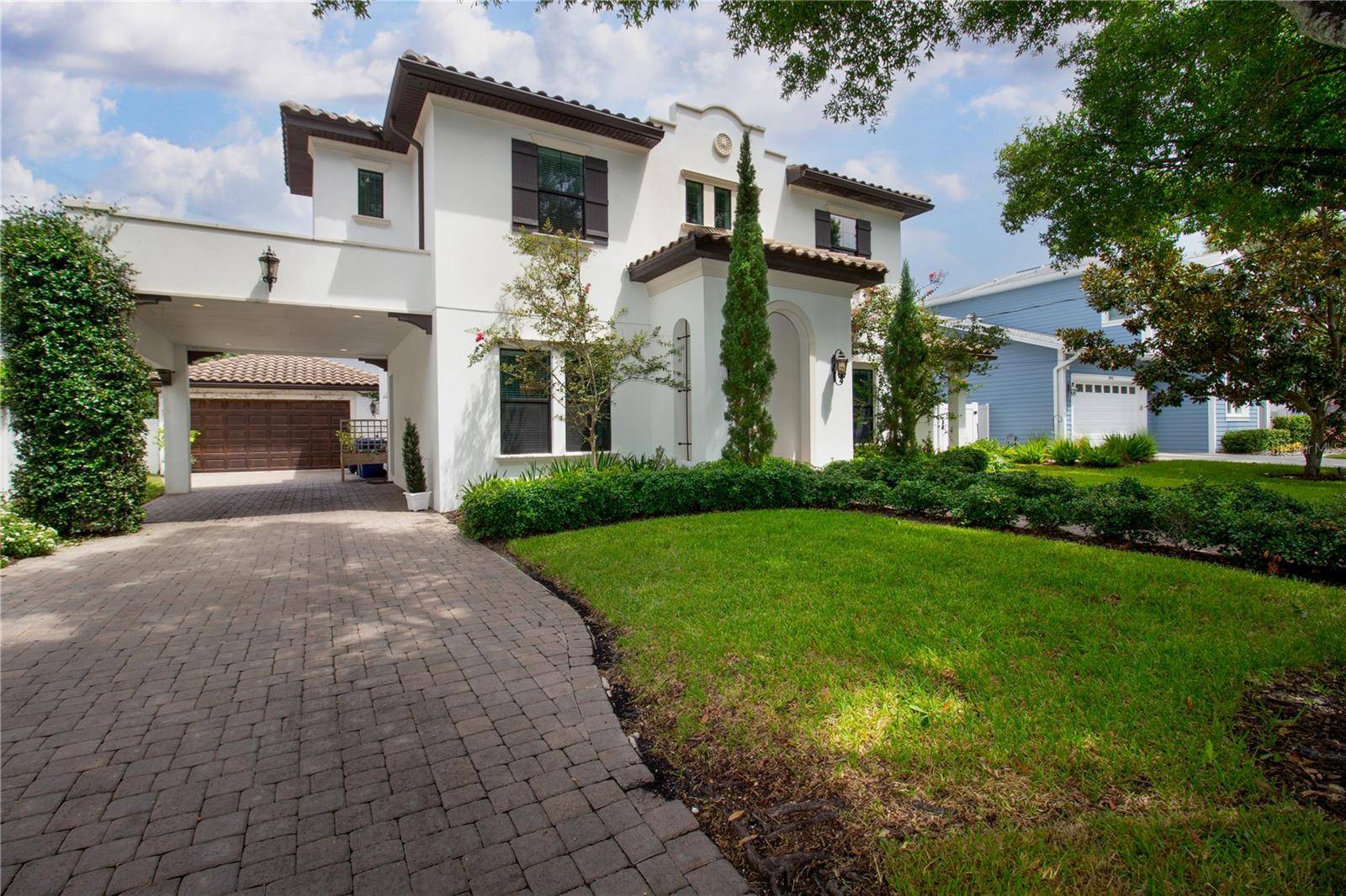 3917 W SAN LUIS ST, Tampa, FL 33629