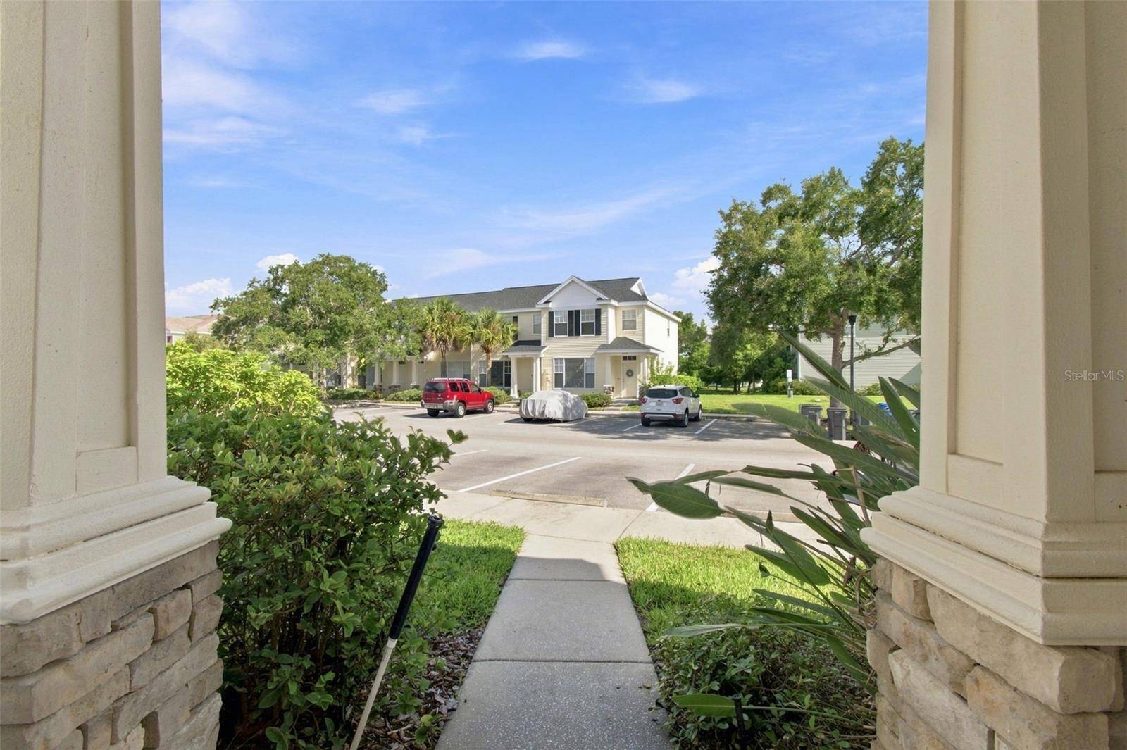 12225 COUNTRY WHITE CIR, Tampa, FL 33635