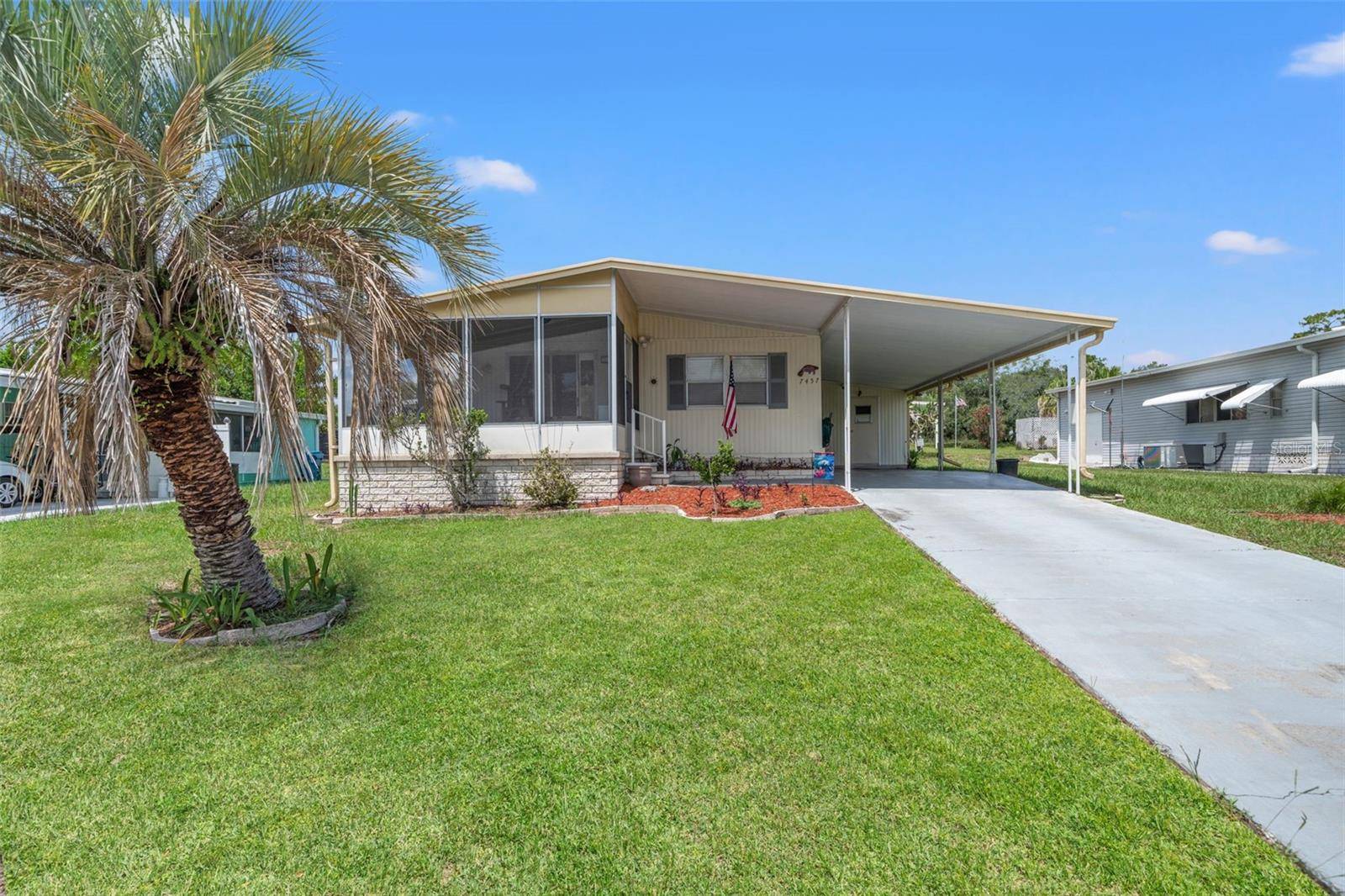 7457 MONTROSE AVE, Brooksville, FL 34613