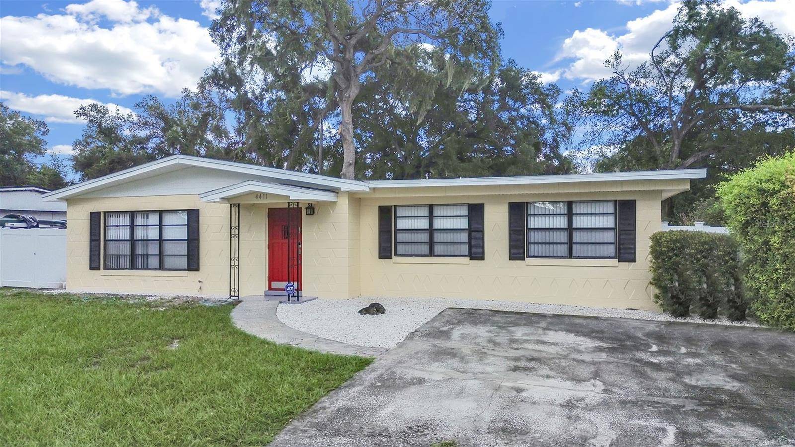 4411 BASS ST, Tampa, FL 33617