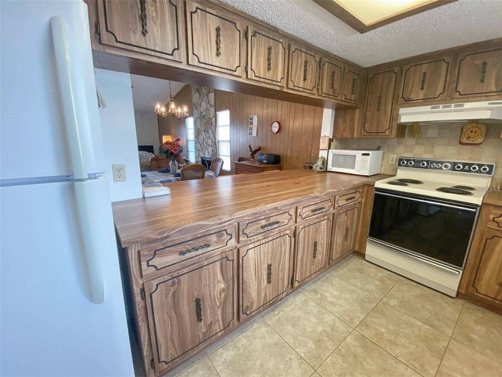 9940 EAGLES POINT CIR #4, Port Richey, FL 34668
