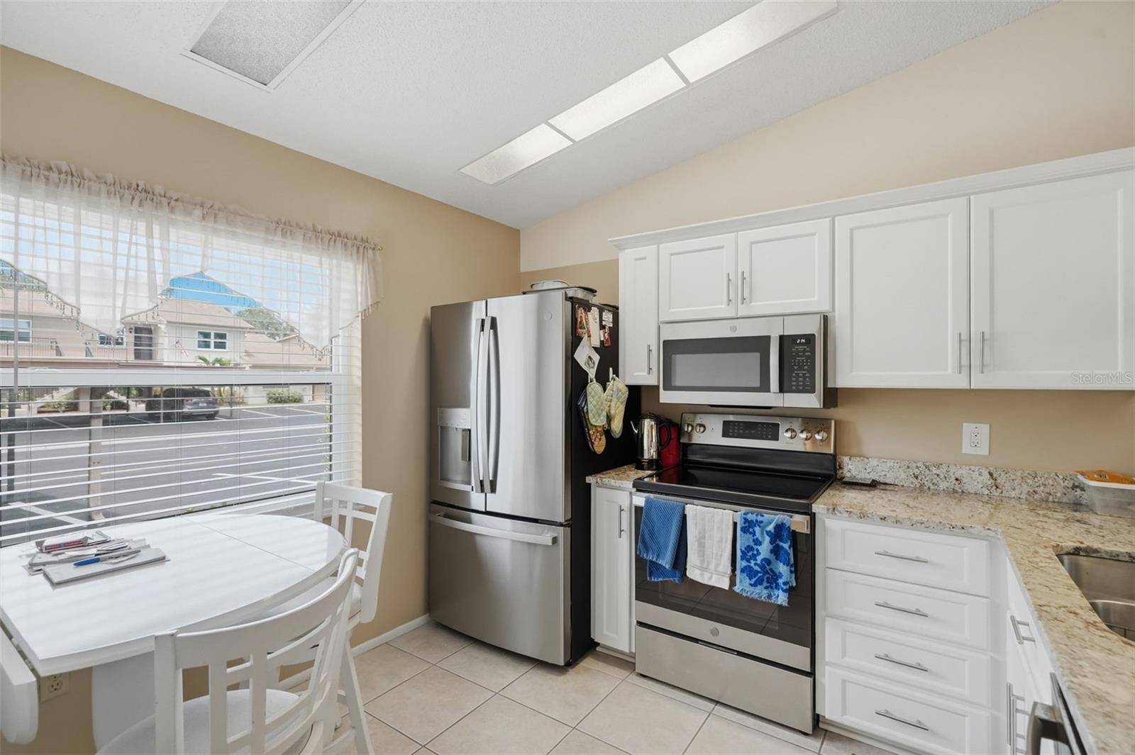 3828 SAILMAKER LN, Holiday, FL 34691