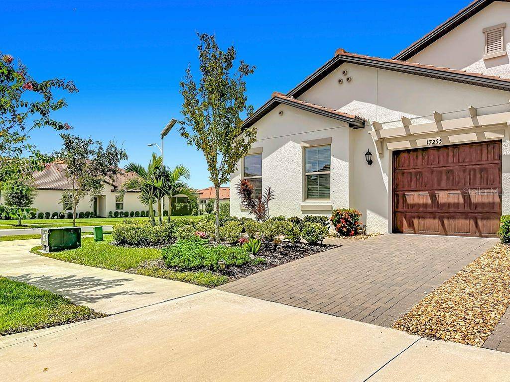 17255 HOLLY WELL AVE, Wimauma, FL 33598