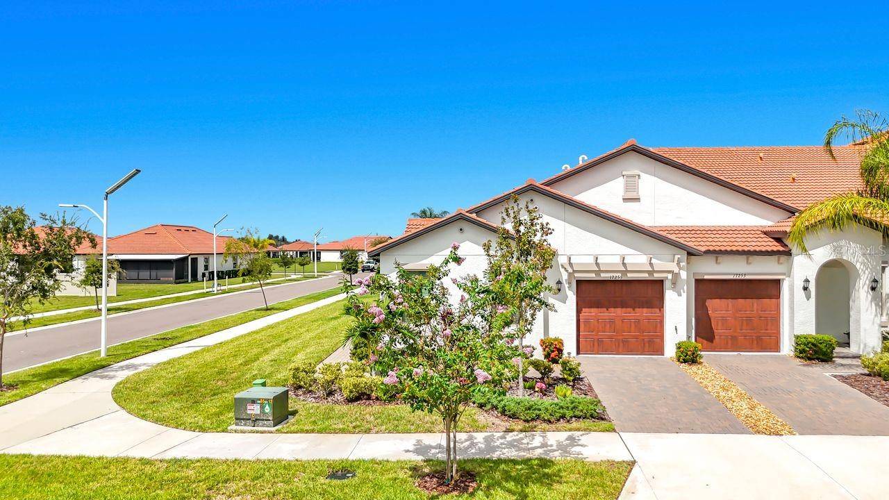 17255 HOLLY WELL AVE, Wimauma, FL 33598