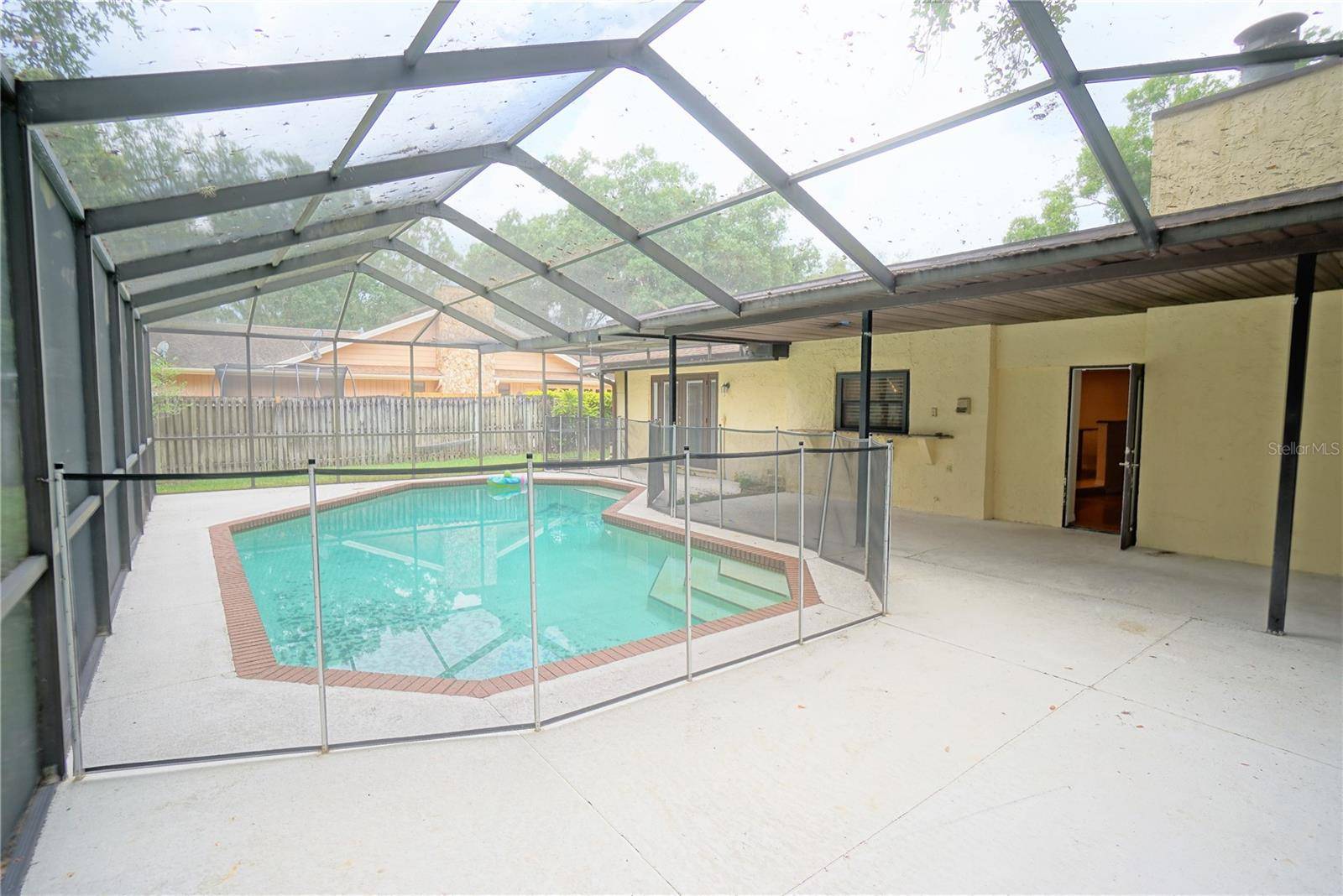 15903 DOVER CLIFFE DR, Lutz, FL 33548