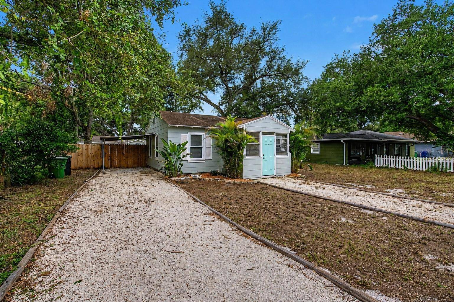 3208 W HARTNETT AVE, Tampa, FL 33611