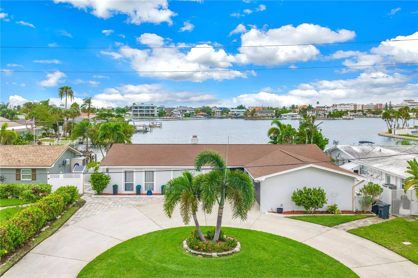 450 64TH AVE, St Pete Beach, FL 33706