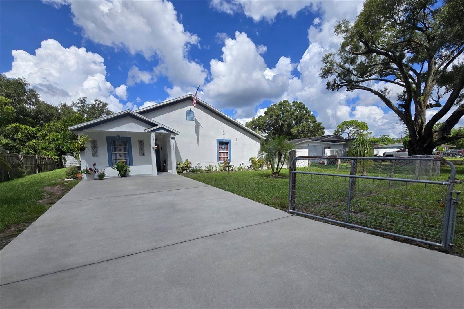 14926 LAURIE LN, Tampa, FL 33613