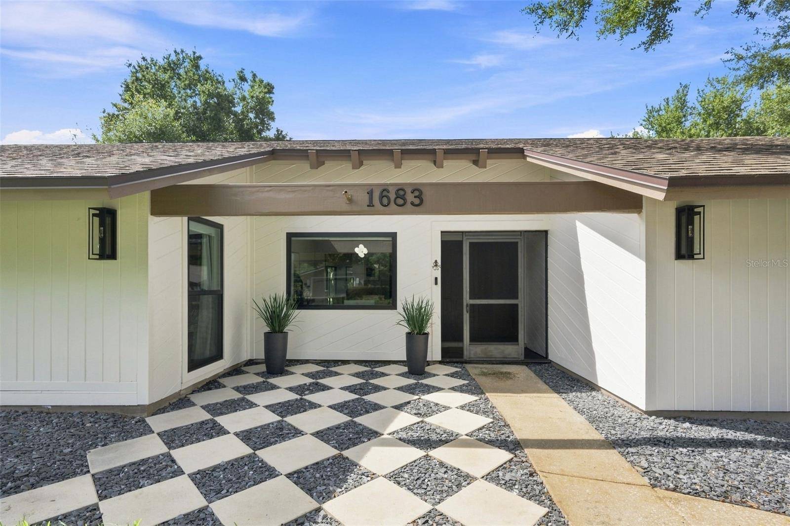 1683 OAK PL, Clearwater, FL 33755