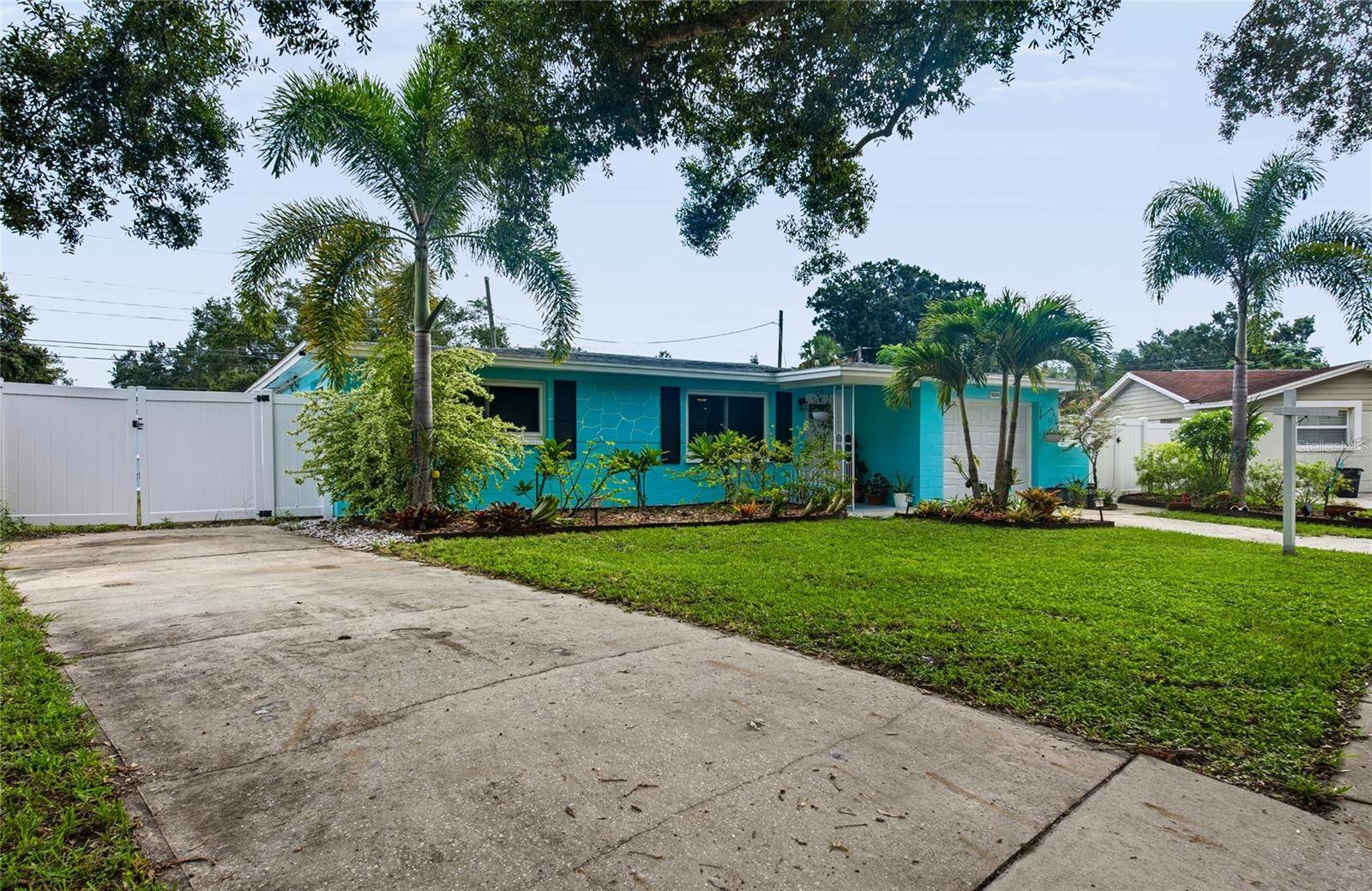 9029 LEISURE LN N, Largo, FL 33773