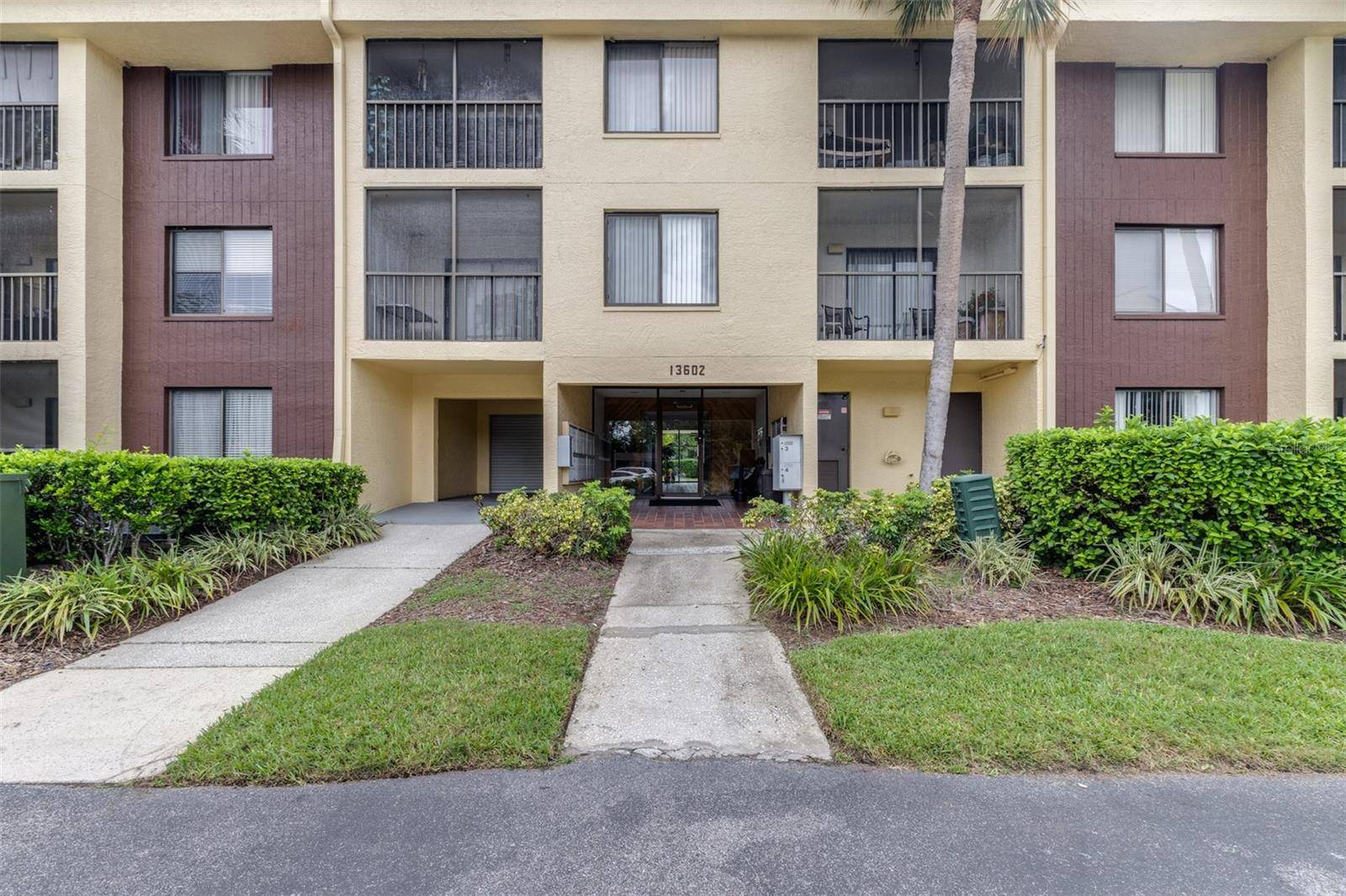 13602 S VILLAGE DR #1107, Tampa, FL 33618