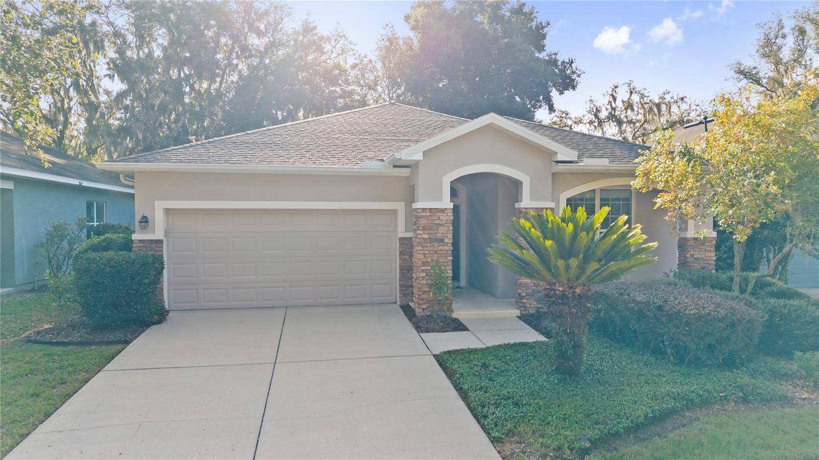 15842 STARLING WATER DR, Lithia, FL 33547