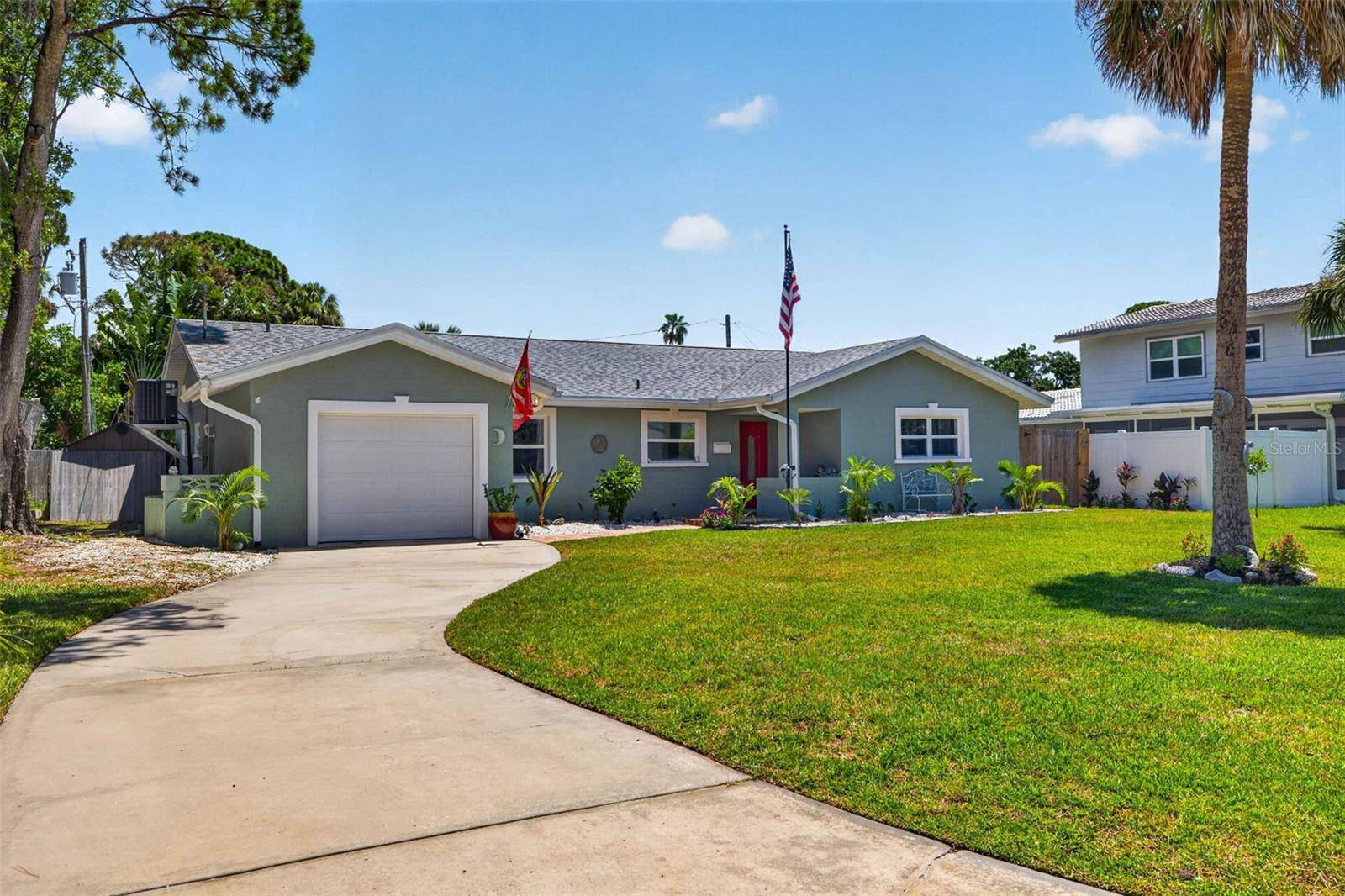 1667 N DAKOTA AVE NE, St Petersburg, FL 33703