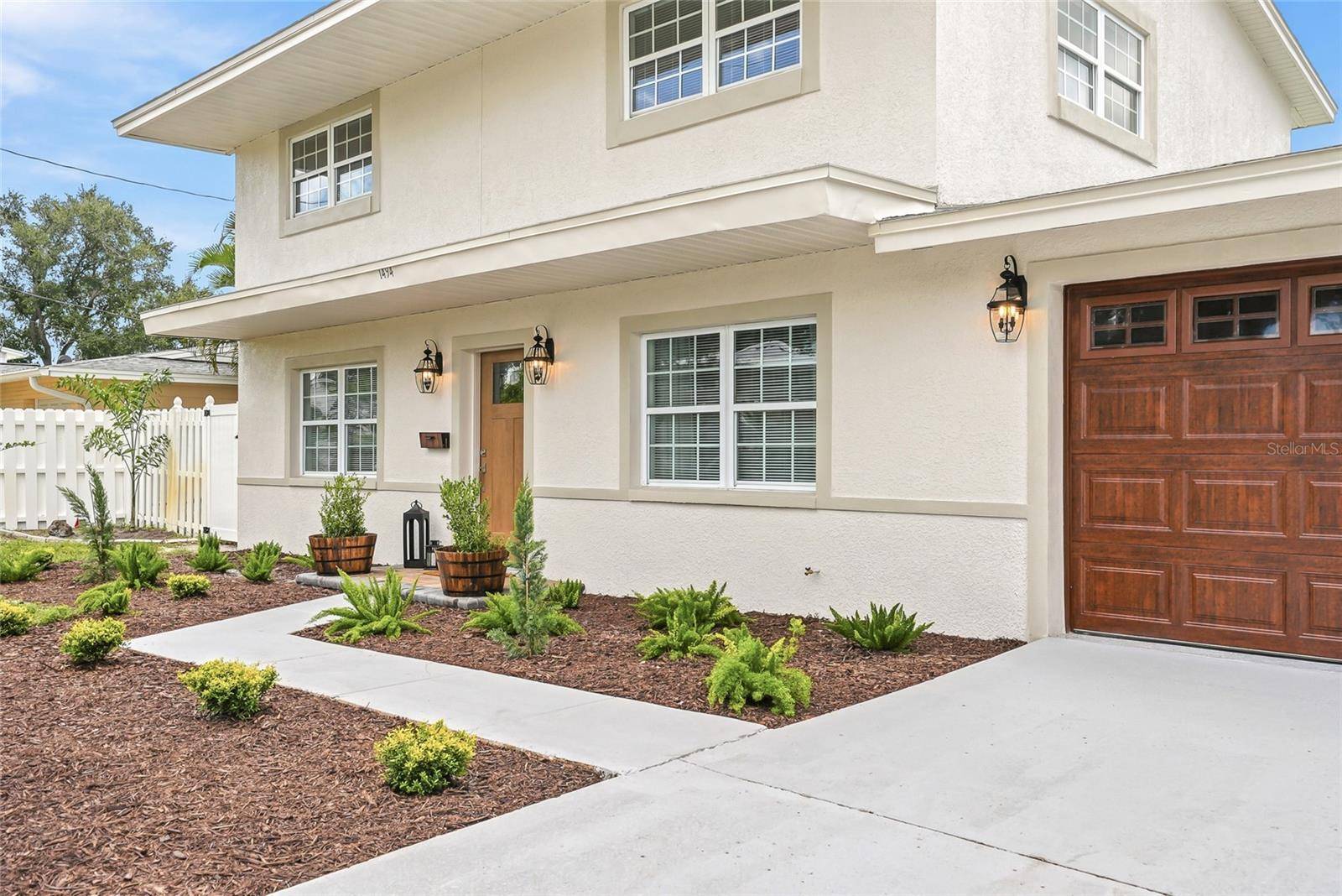 1494 85TH AVE N, St Petersburg, FL 33702