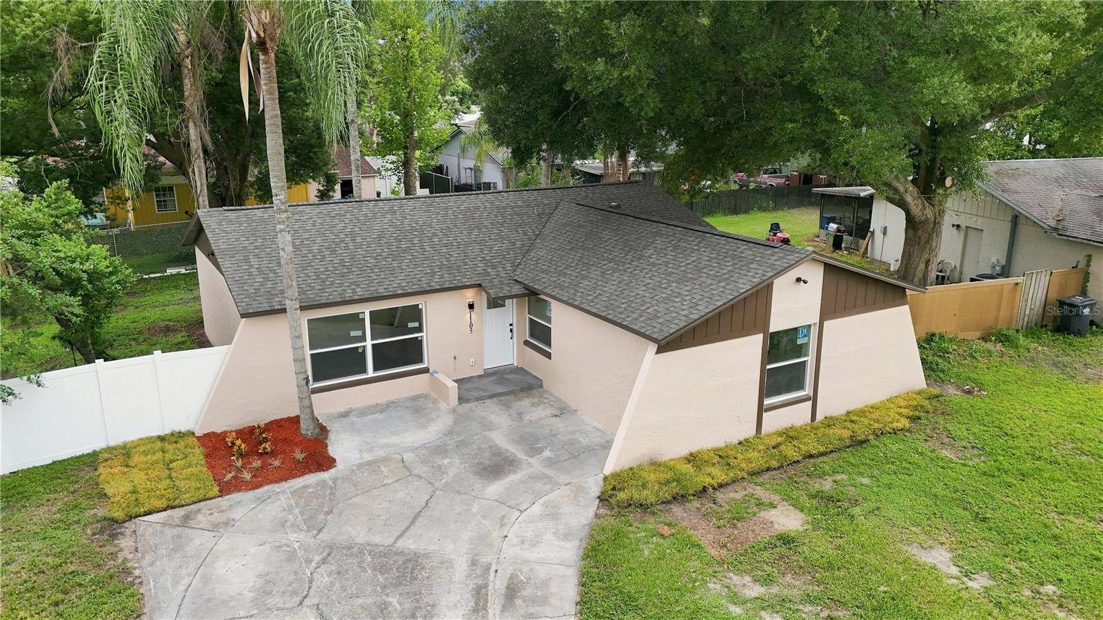 1105 PARK ST, Seffner, FL 33584