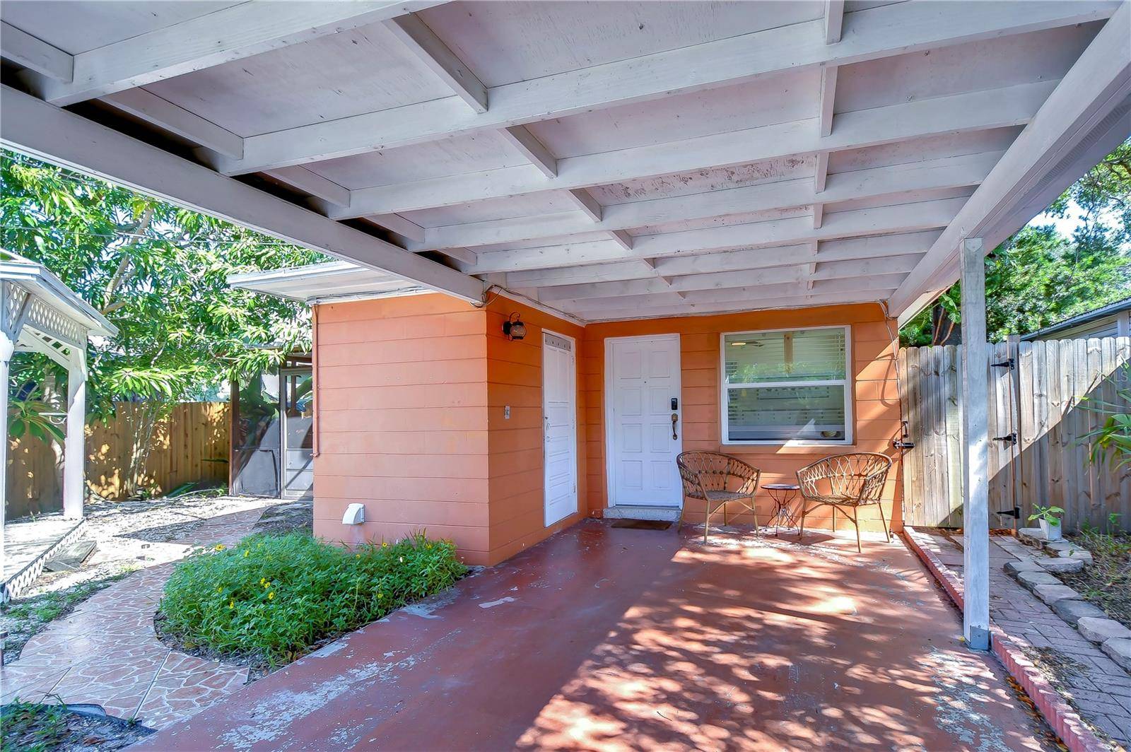 4944 5TH AVE N #B, St Petersburg, FL 33710
