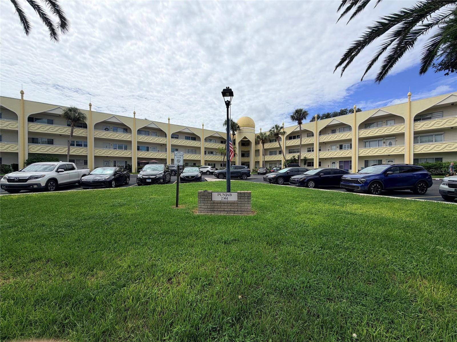 2361 ECUADORIAN WAY #17, Clearwater, FL 33763