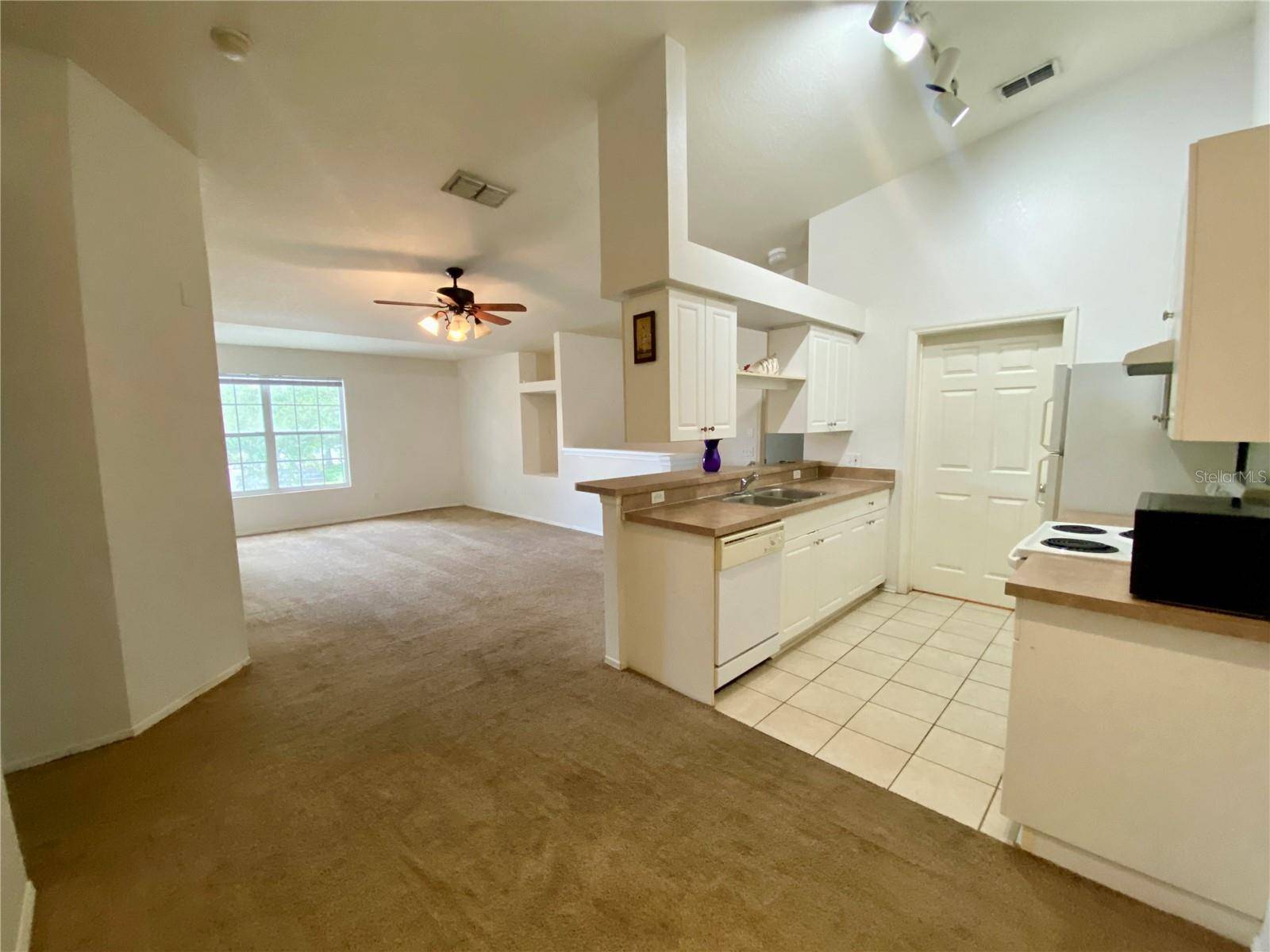 36101 DEER CREEK DR #202, Zephyrhills, FL 33541