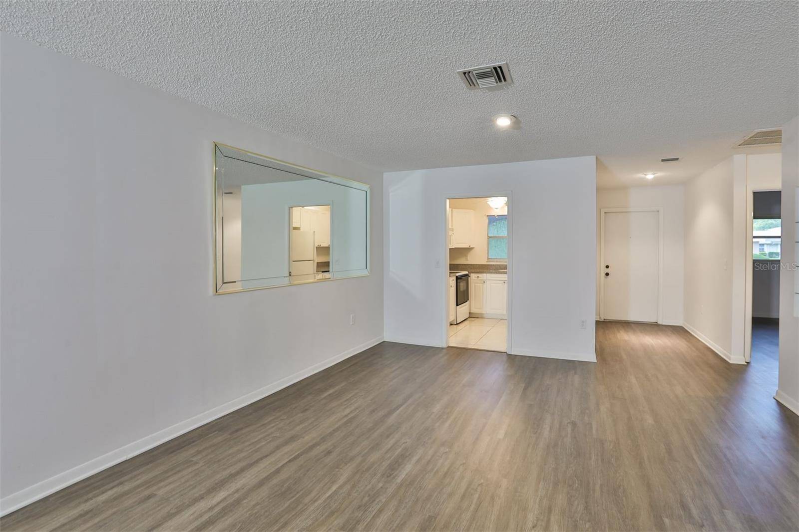 720 PALMER LN, Palm Harbor, FL 34685