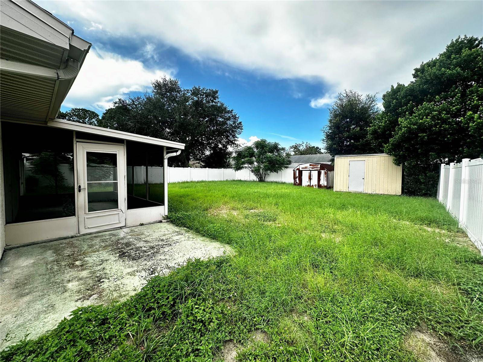8225 PIN OAK AVE, Port Richey, FL 34668
