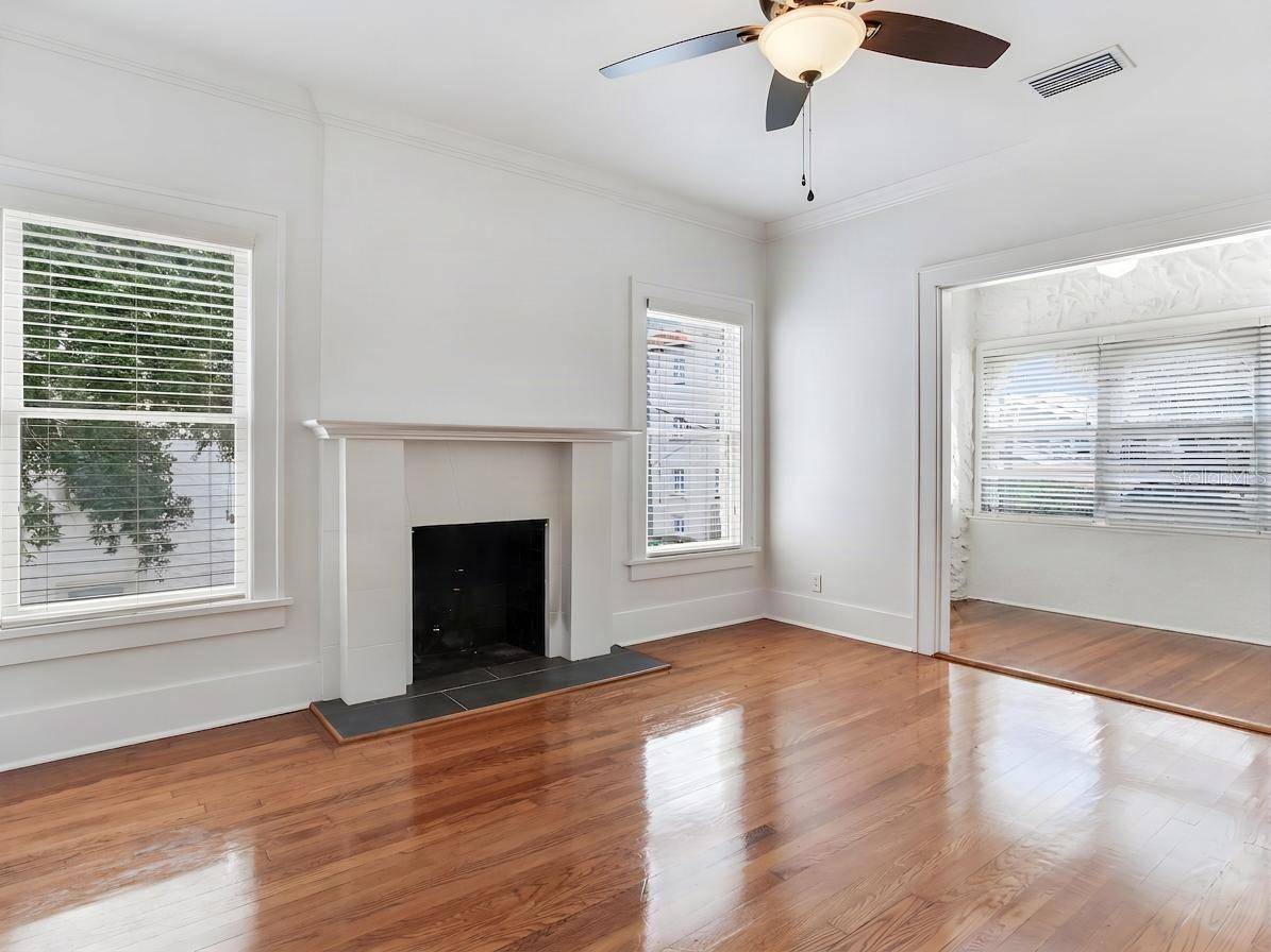 2114 W DEKLE AVE #4, Tampa, FL 33606